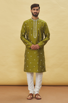 Green embroidered art silk kurta-pajama