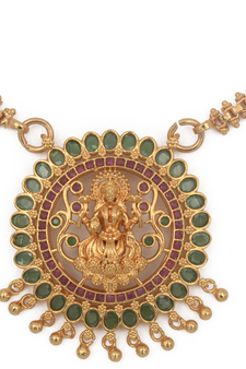 Gold ruby   necklaces