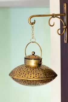Trinity Craft Iron Decchi Burner & Tea Light Holder With Hook |Table Decor | Wall Decor | Table Home Showpiece