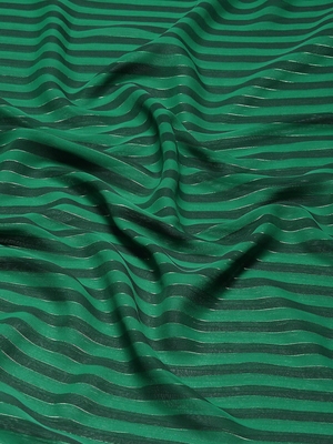 Green plain silk saree with blouse 3