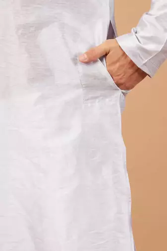 White Manatee Basik Kurta