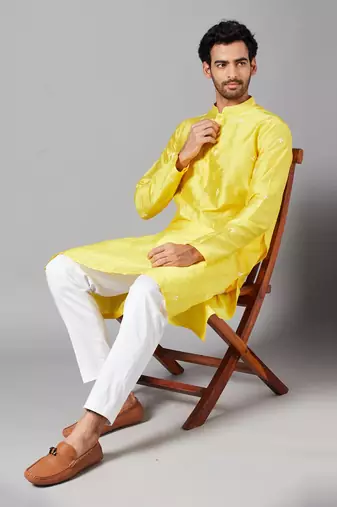 Saanjh Yellow Embroidered Kurta With Mirror Details