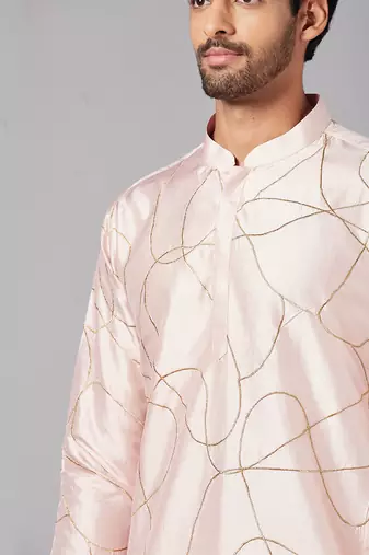 Ilaria Gold Zari Abstract Embroidered Peach Kurta