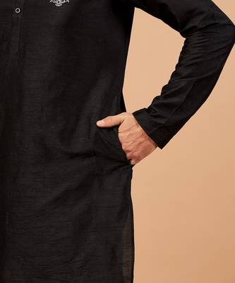 Amyr Traditional Embroidered Black Kurta 7
