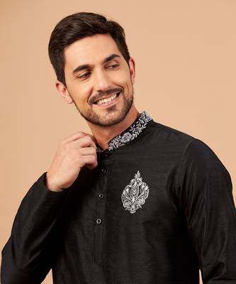 Amyr Traditional Embroidered Black Kurta 8