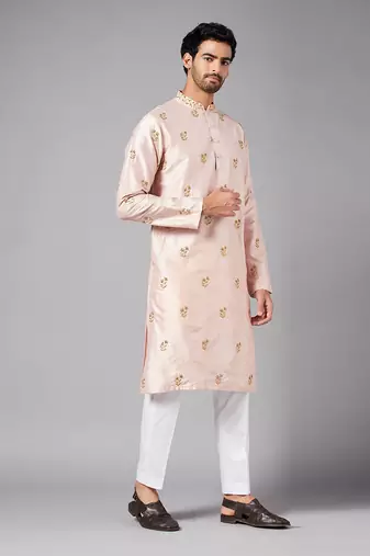 Pink Krusos Hand Embroidered Motif Kurta