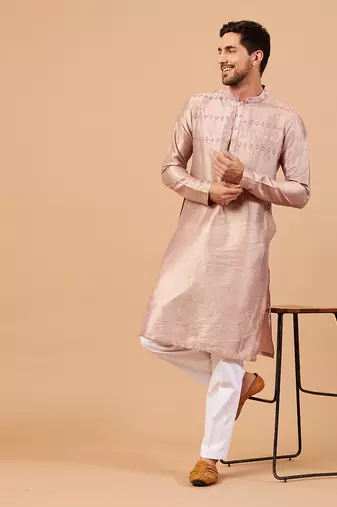 Peach Florne Floral Goemetric Embroidered Kurta