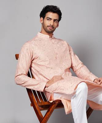 Tiyaan Embroidered Peach Kurta 3