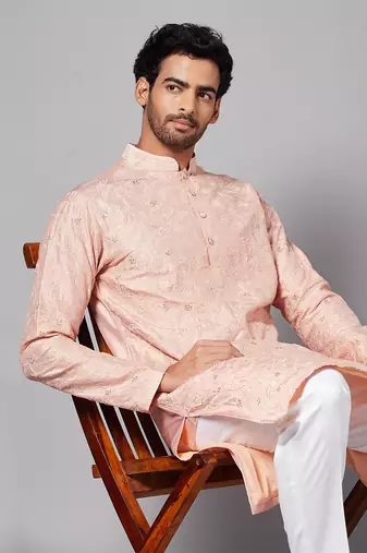 Tiyaan Embroidered Peach Kurta