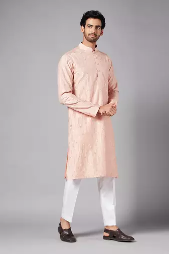 Tiyaan Embroidered Peach Kurta