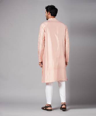 Tiyaan Embroidered Peach Kurta 8