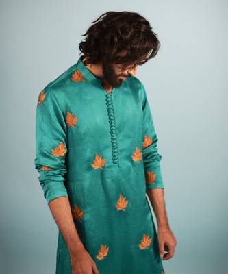 Green Embroidered Kurta Set 2