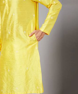 Saanjh Yellow Embroidered Kurta Set 5