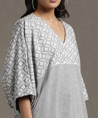 RITU KUMAR Grey Striped Baggy Kaftan Dress 5