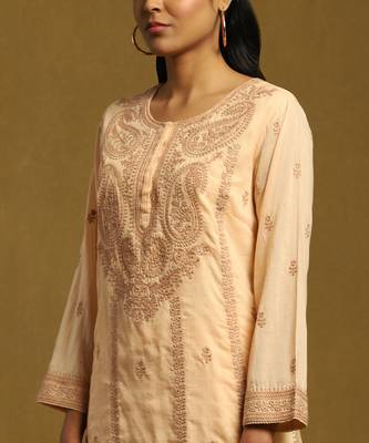 RITU KUMAR Beige Embroidered Kurta Set 5