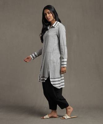 Grey Striped Straight Kurta 2