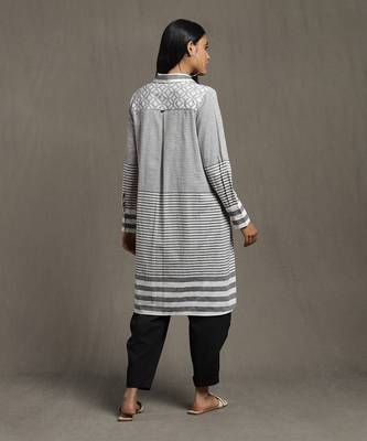 Grey Striped Straight Kurta 4
