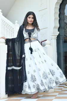 INARA WHITE-BLACK EMBROIDERED LEHENGA