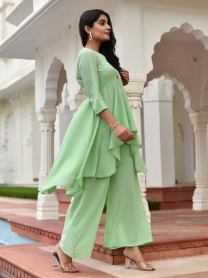 AARNA EMBROIDERED SUIT SET 4