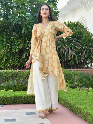 TAKSHVI ASYMMETRICAL SUIT SET 3