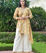 TAKSHVI ASYMMETRICAL SUIT SET