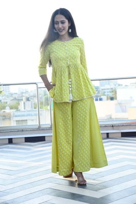 LIME FLORA-STRIPED TOP & PANELED PLAZZO SET 5