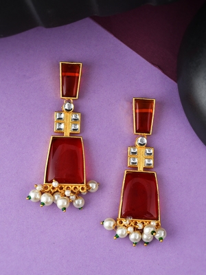 Gold earrings 1