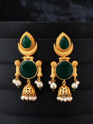 Gold earrings 1