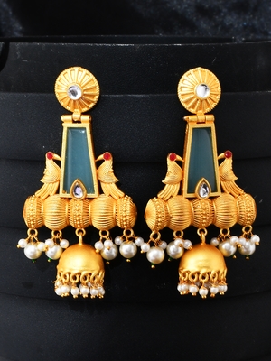 Gold earrings 2