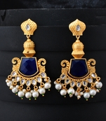 Gold earrings