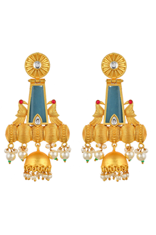 Gold earrings