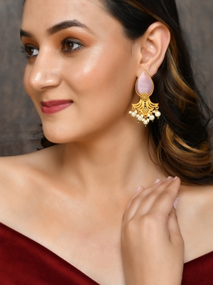 Gold earrings 2