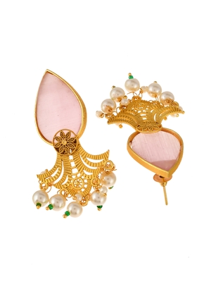 Gold earrings 3