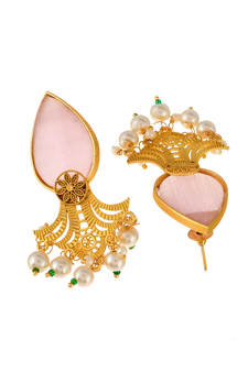 Gold earrings