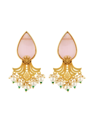 Gold earrings 4