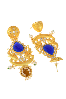 Gold earrings