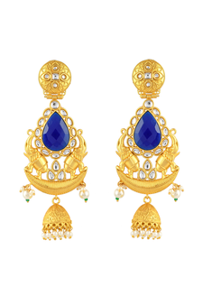 Gold earrings
