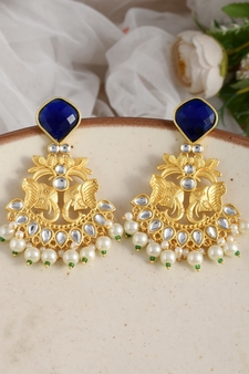 Gold earrings