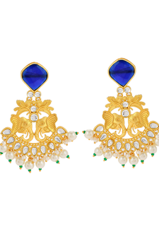 Gold earrings