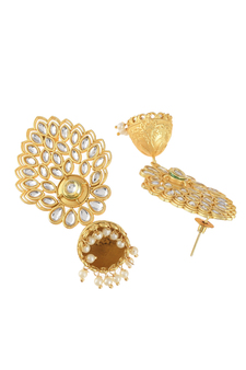 Gold earrings