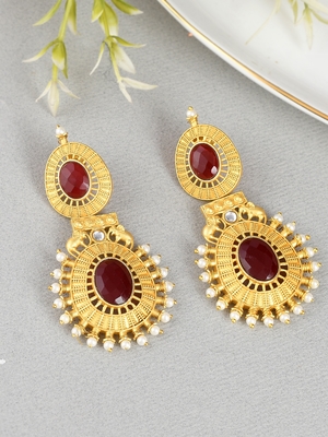 Gold earrings 1