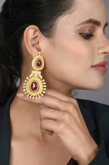 Gold earrings