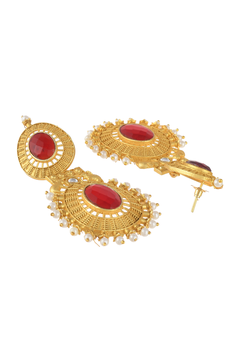 Gold earrings