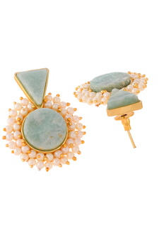 Gold earrings