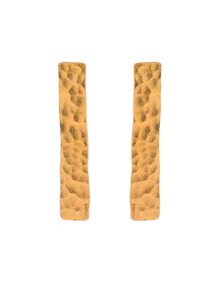 Gold earrings 3
