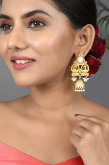 Gold earrings