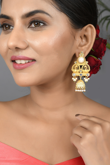 Gold earrings