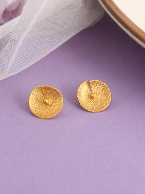 Gold earrings 1