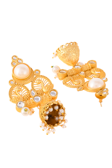 Gold earrings