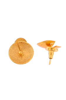 Gold earrings